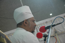 Mazoon ud-Da'wat il-Alaviyah Saiyedi Haatim Zakiyuddin saheb (dm) addressing mumineen in Masjid-e-Nooraani 